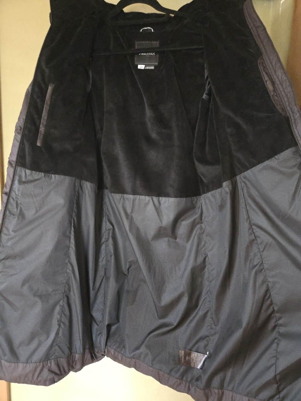 Marmot | Women's 'Montreaux' Black Insulated Long Puffer Coat, Size S - Picture 10 of 16
